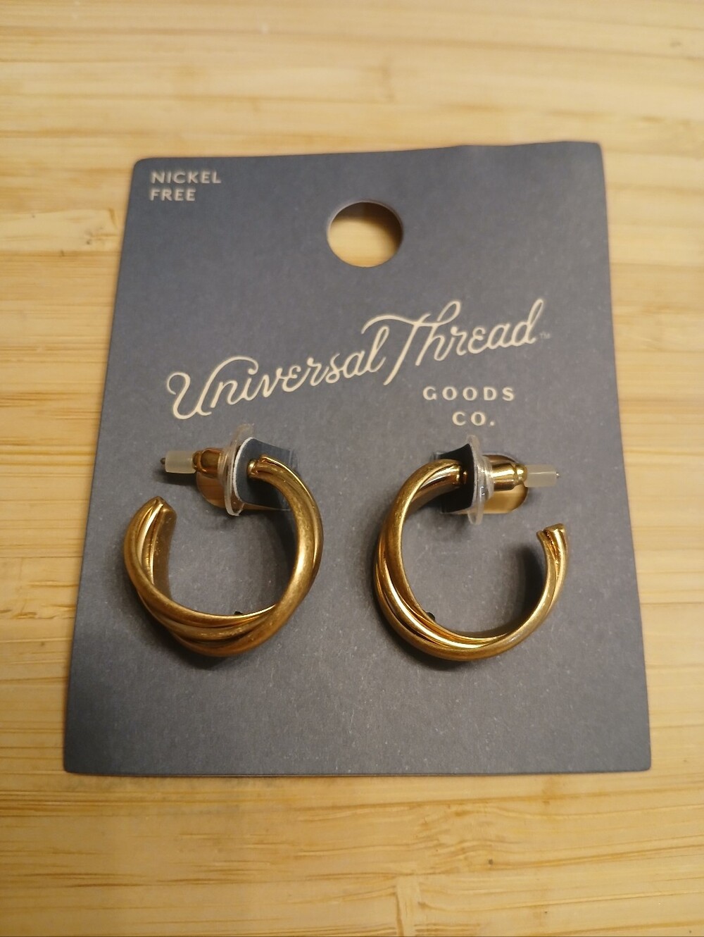 NWT- Universal Thread Gold Tone Modern Hoop Earrings, Nickel Free .75"